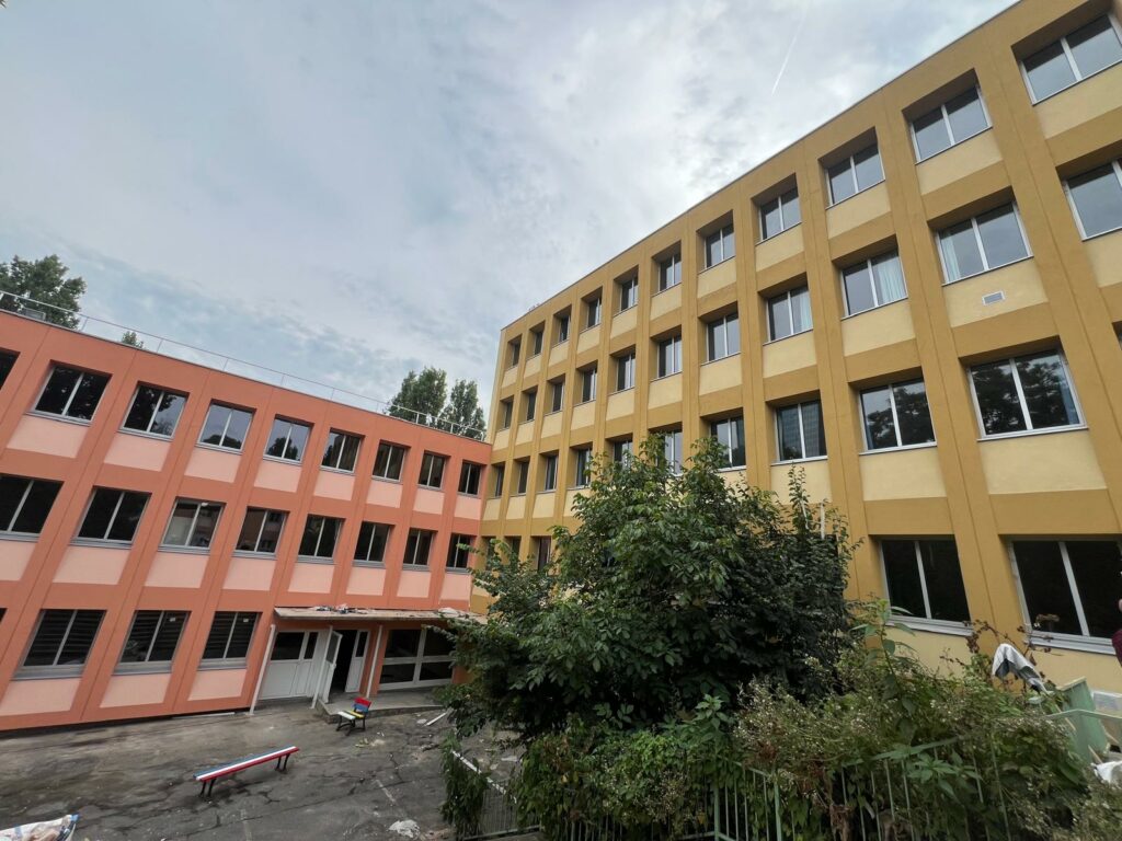 WhatsApp Image 2025-05-05 à 09.09.01_c8200e37